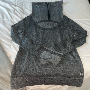Under Armour fitted Threadborne Sweatshirt